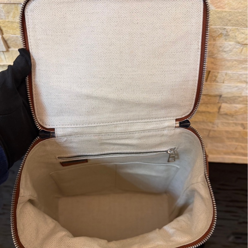 Loewe羅意威橘棕色雙肩包-54