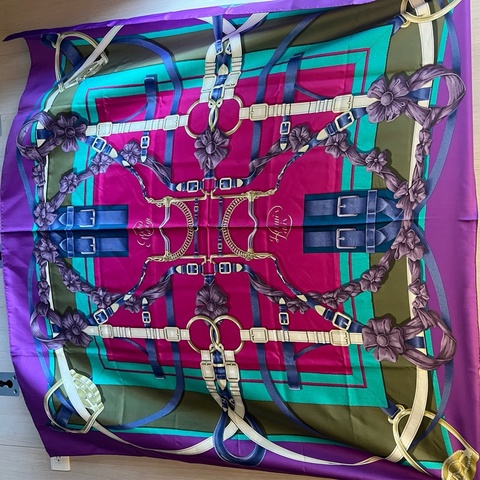 Hermes 100% Silk 真絲140x140 圍巾