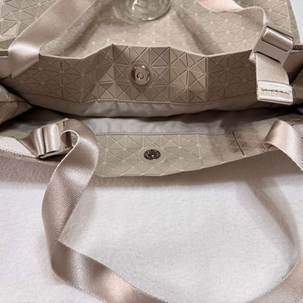 ISSEYMIYAKE三宅一生CART S ONE-TONE系列竪版托特包-9