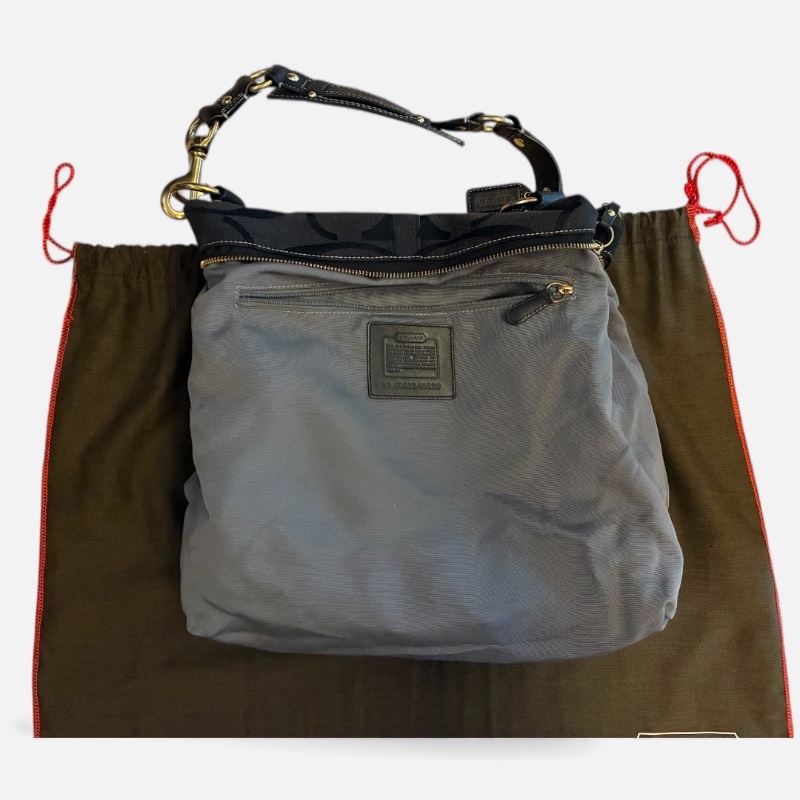 Coach 經典黑色 C Logo 緹花織布皮革肩背 Hobo 包(附購證、保卡)-10