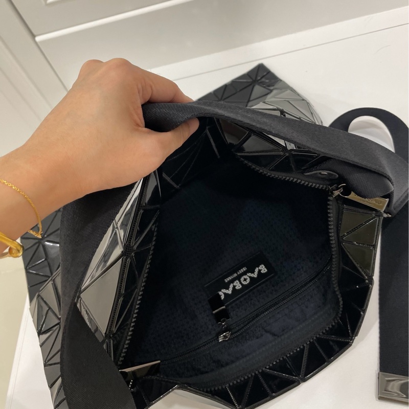 三宅一生 ISSEY MIYAKE BAO BAO 黑 直式 手提包 肩背包 斜背包 側背包-14