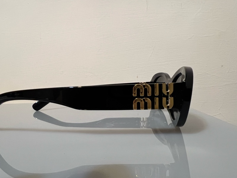 Miu Miu 太陽眼鏡 SMU 06Z 爆款-8
