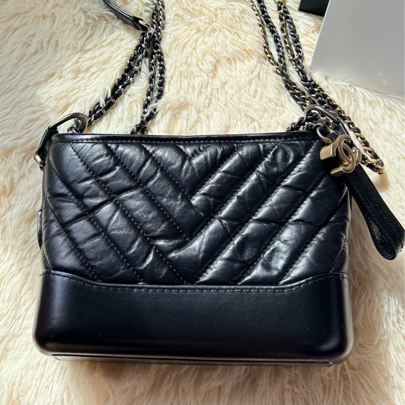 Chanel V紋黑色流浪包-13