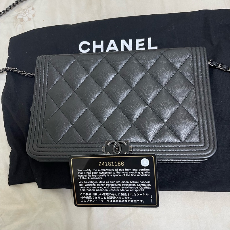 CHANEL BOY WOC 19-0