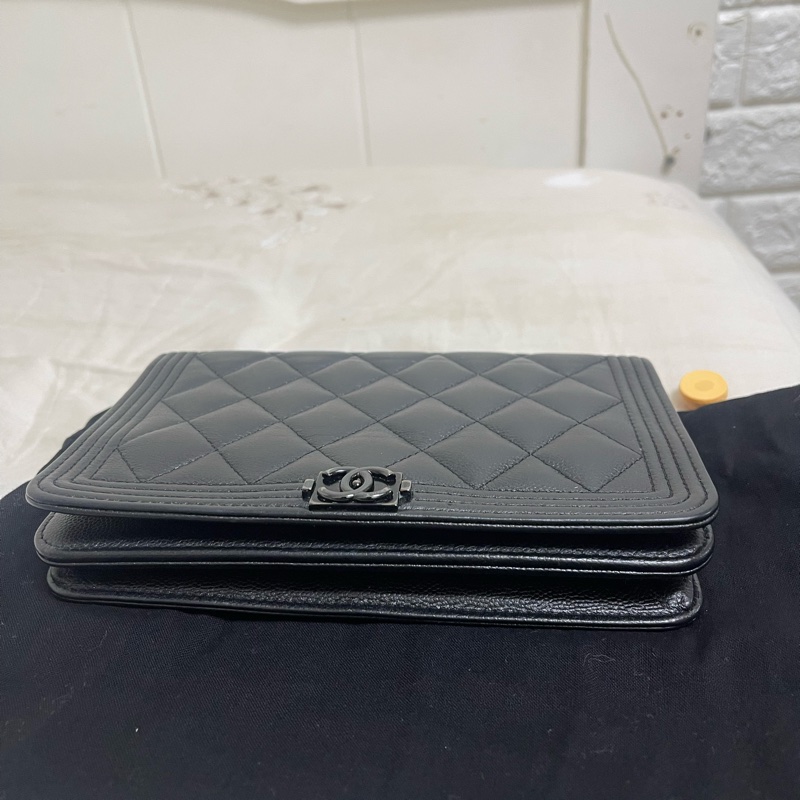 CHANEL BOY WOC 19-3