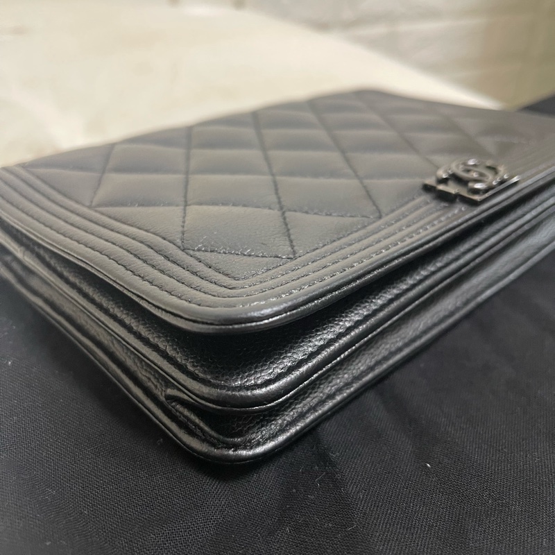 CHANEL BOY WOC 19-32