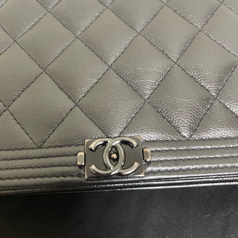 CHANEL BOY WOC 19-33