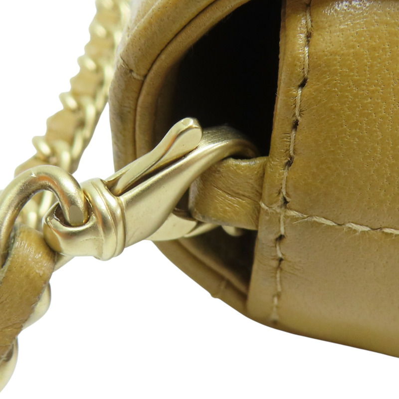 米色 格紋 牛皮 East West Chocolate Bar 鍊帶 肩背包【CHANEL 香奈兒】 A15316-17