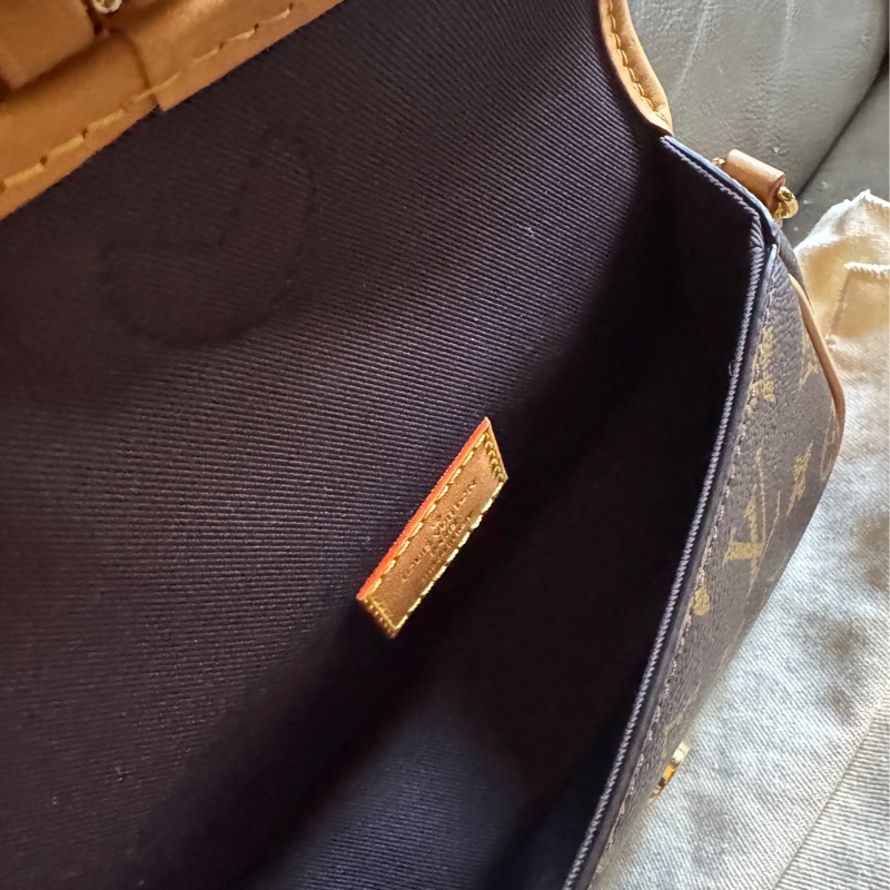 LOUIS VUITTON 法棍包nano-3