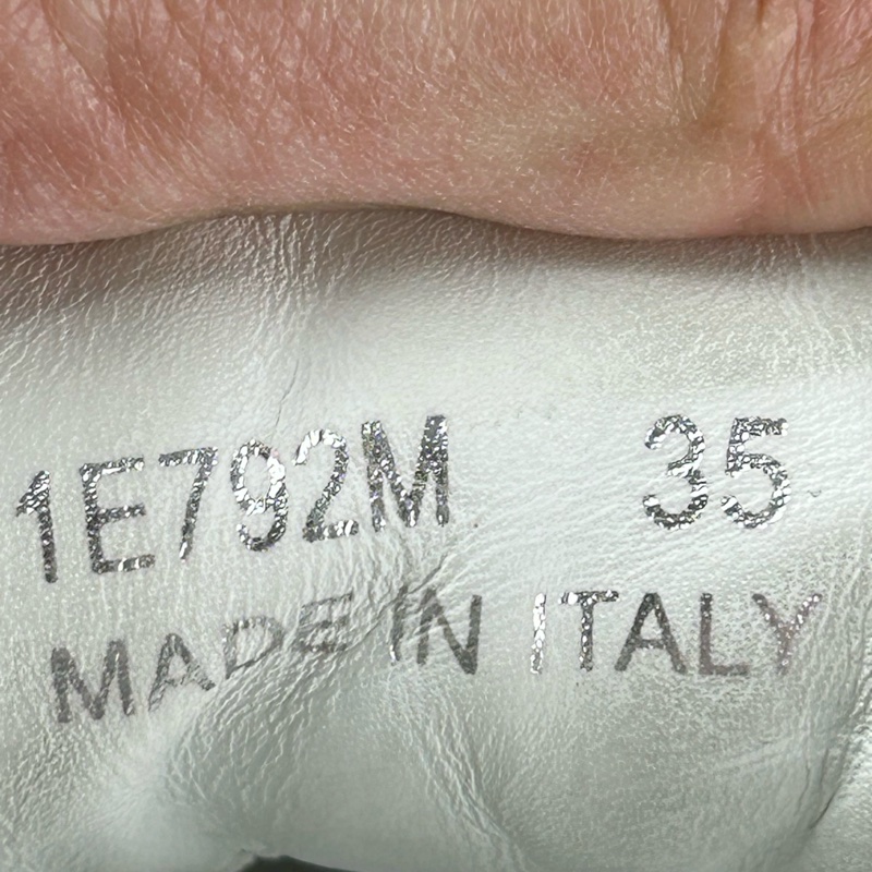 Prada普拉達三角標板鞋 尺碼35 整體成色不錯-6