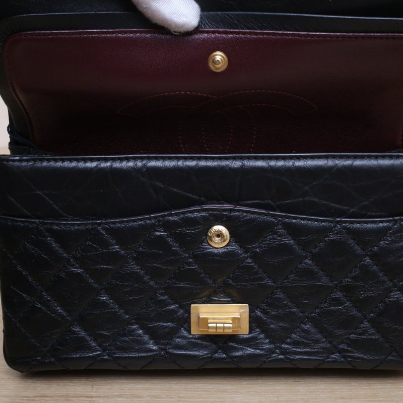 CHANEL 2.55口蓋包小號24黑色牛皮25開金扣肩背包-3