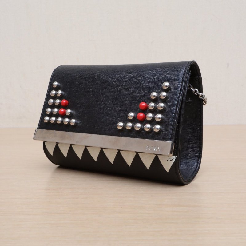 FENDI 黑色牛皮銀扣怪獸鉚釘woc鏈條包肩背包-2