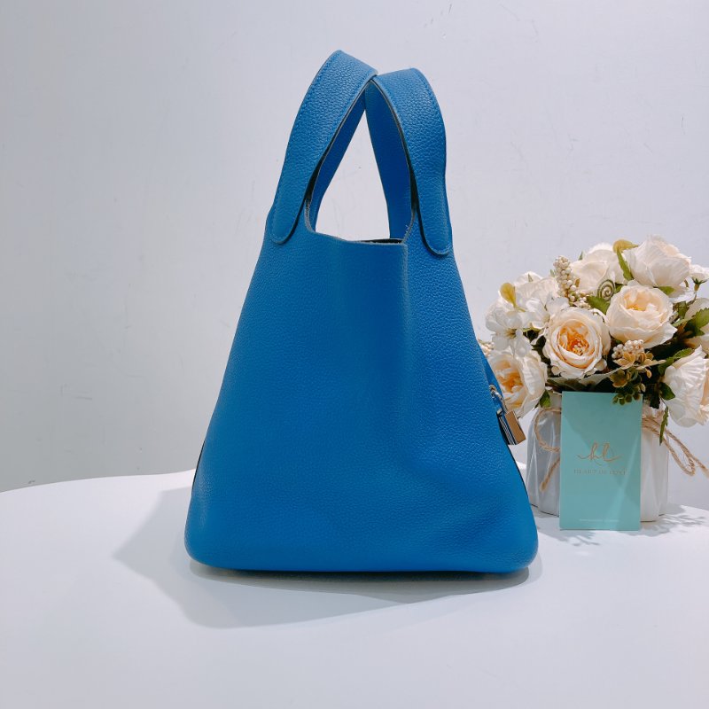 TW4577 Hermes 愛馬仕菜籃子 琉璃藍 銀扣 皮部位極新 Picotin 18 TC-2