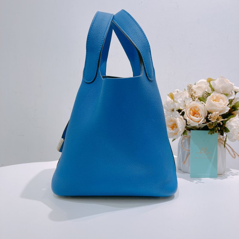 TW4577 Hermes 愛馬仕菜籃子 琉璃藍 銀扣 皮部位極新 Picotin 18 TC-3