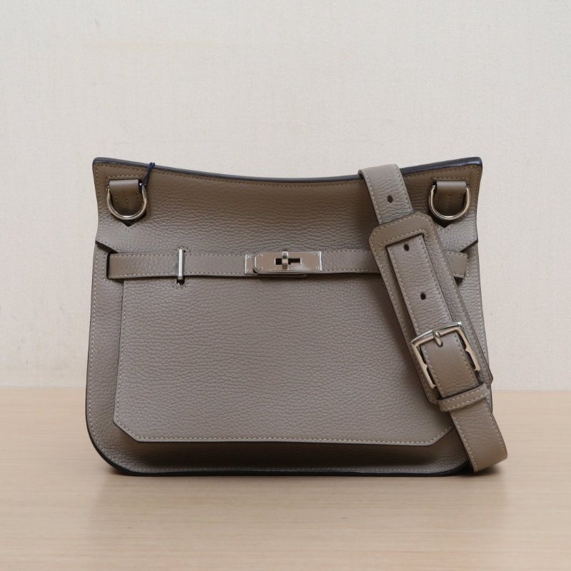 HERMES 吉普賽Jypsiere2881斑鳩灰TC皮T刻銀扣肩背包-1