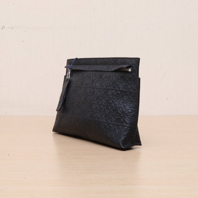 LOEWE 黑色牛皮logo壓紋手拿包肩背包-2