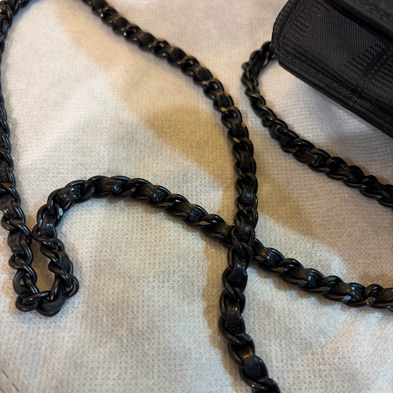 Chanel vintage WOC-16