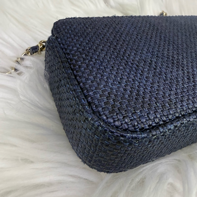 CHANEL WOC Wallet On Chain shoulder Bag-11