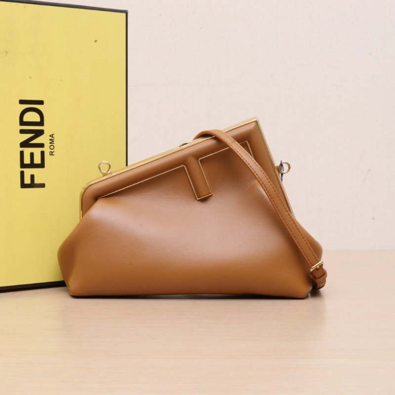 FENDI FENDIFirst小號手袋夾子包金棕色牛皮金扣肩背包-0