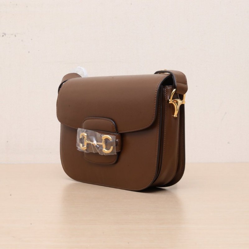 GUCCI Gucci1955馬銜扣全皮郵差包牛皮金扣褐色肩背包-3