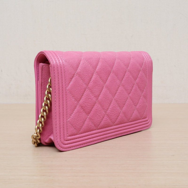 CHANEL LeboyWOC19粉色荔枝牛皮26開金扣肩背包-4