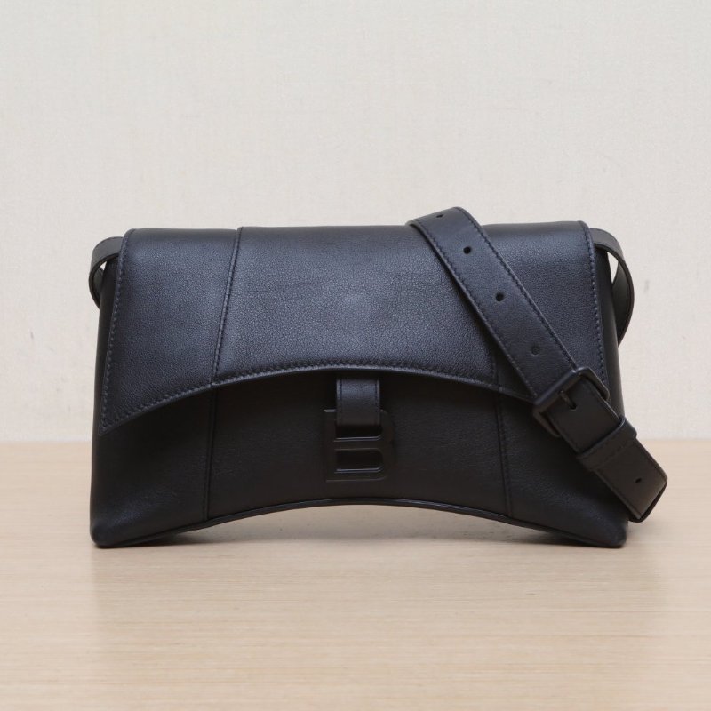 BALENCIAGA DOWNTOWN單肩斜挎包XS黑色牛皮黑扣肩背包-1