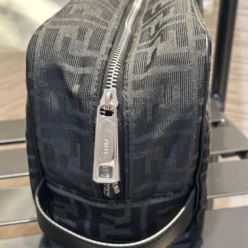 💎Han's house精品服飾💎FENDI芬迪FF WOC 手拿包-7