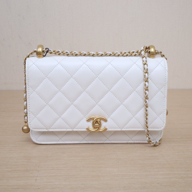 CHANEL CFWOC19白色牛皮晶片開金扣雙金珠皮穿鏈肩背包-1