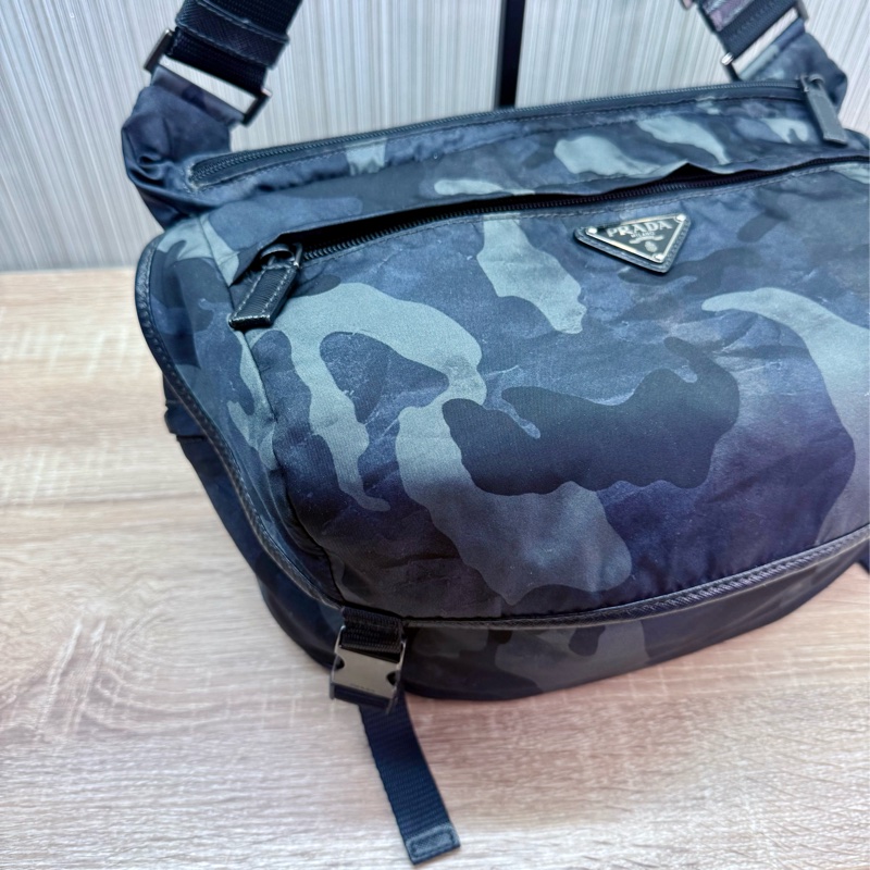 Prada VA0991 稀有限量絕版迷彩郵差斜背包-4