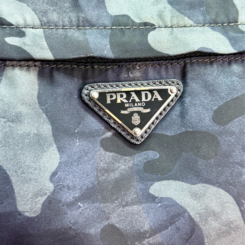 Prada VA0991 稀有限量絕版迷彩郵差斜背包-33