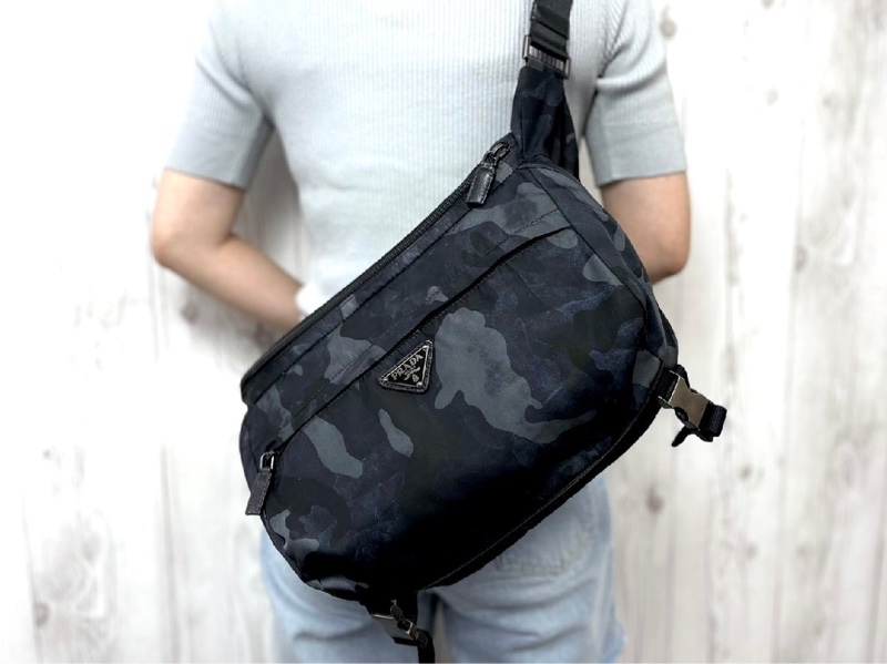 Prada VA0991 稀有限量絕版迷彩郵差斜背包-35