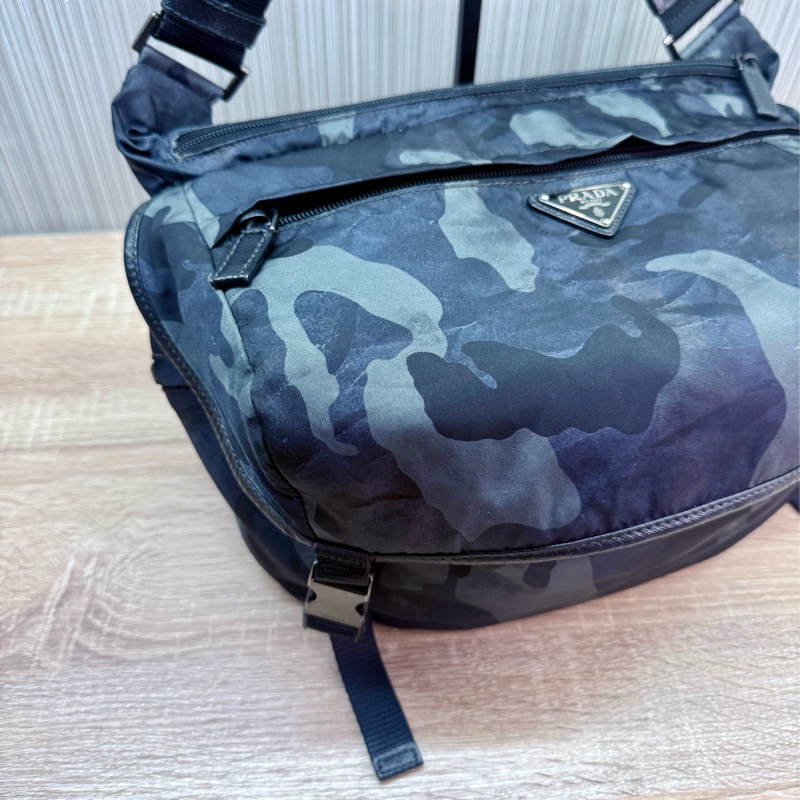 Prada 2VH991 稀有限量絕版迷彩郵差斜背包-2