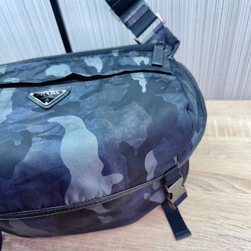 Prada 2VH991 稀有限量絕版迷彩郵差斜背包-3