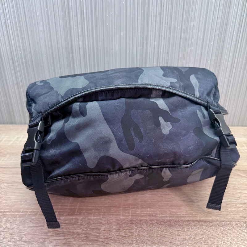 Prada 2VH991 稀有限量絕版迷彩郵差斜背包-10