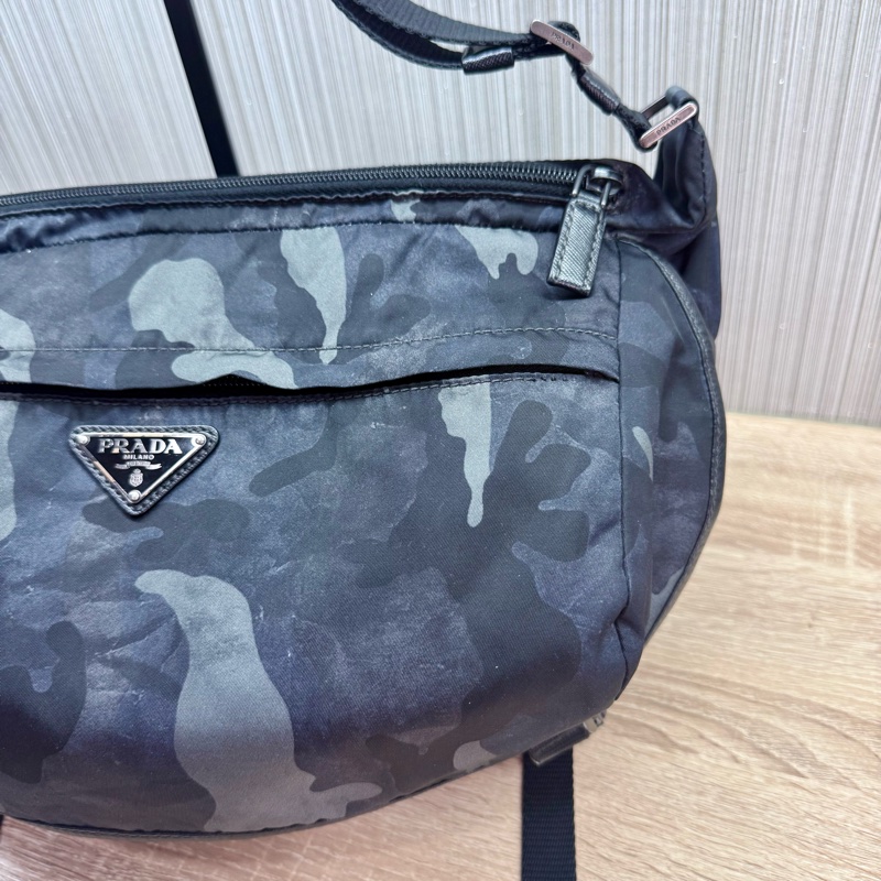 Prada 2VH991 稀有限量絕版迷彩郵差斜背包-14