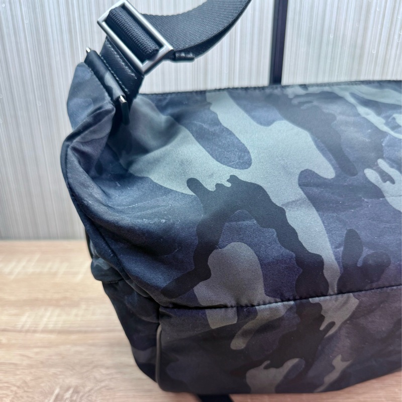 Prada 2VH991 稀有限量絕版迷彩郵差斜背包-16