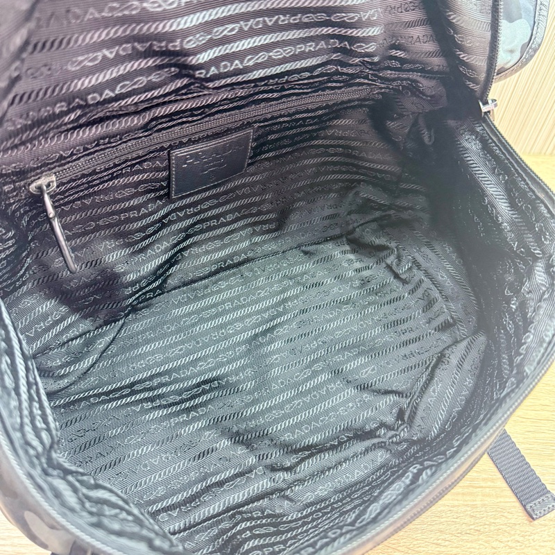 Prada 2VH991 稀有限量絕版迷彩郵差斜背包-22