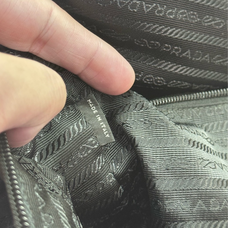 Prada 2VH991 稀有限量絕版迷彩郵差斜背包-25