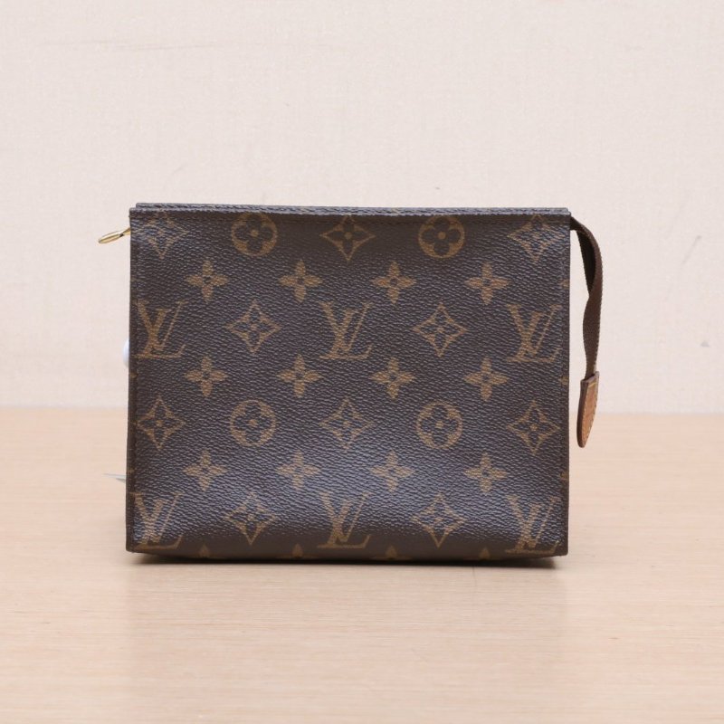 LOUIS VUITTON 19號洗漱包老花PVC2016肩背包-1