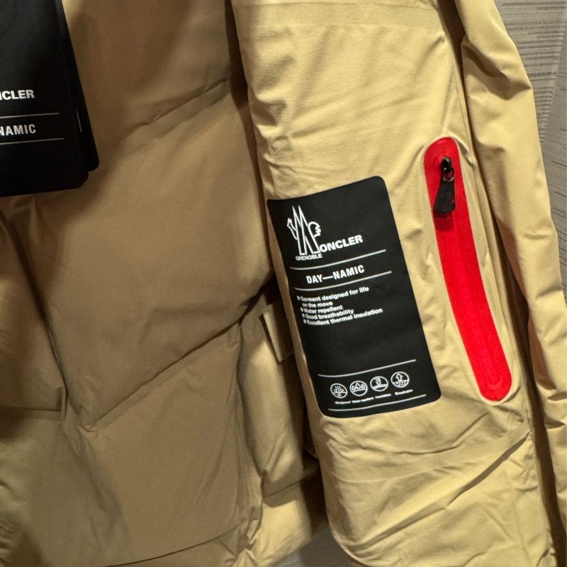 💎Han's house精品服飾💎moncler Arcesaz 滑雪系列 高機能 防水 羽絨外套 原價82500-4