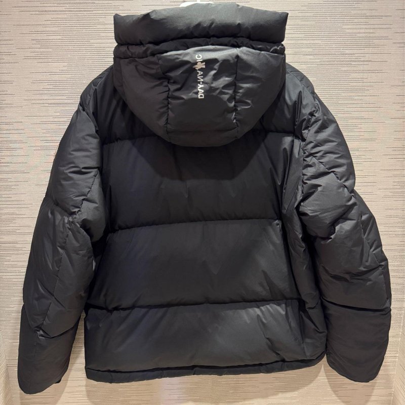 💎Han's house精品服飾💎 moncler Mandres 滑雪系列 高機能 防水 羽絨連帽外套 原價81000-3