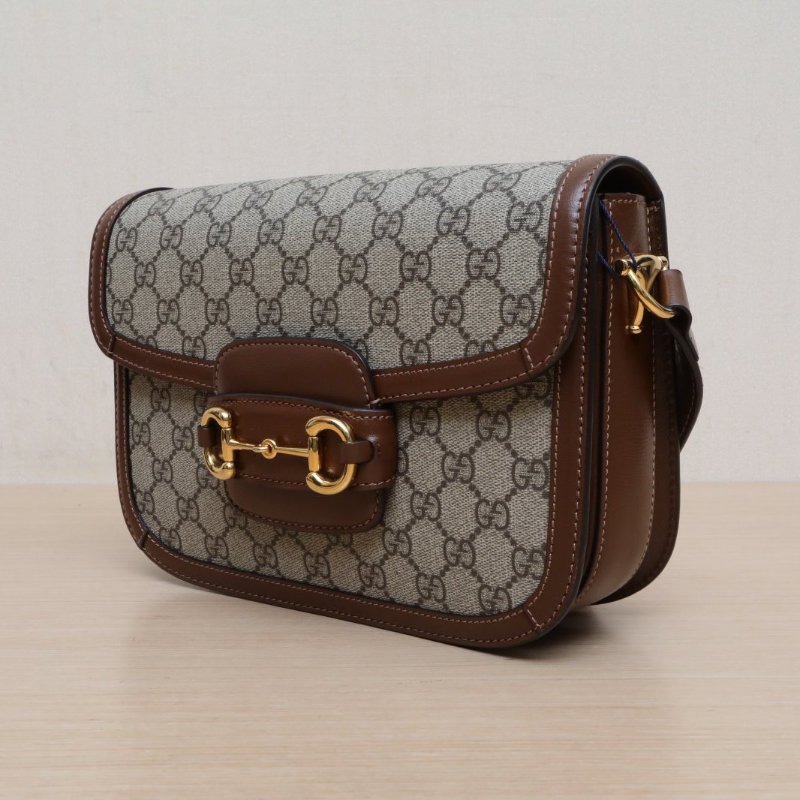 GUCCI Horsebit馬銜扣1955馬鞍包小號25棕色PVC金扣肩背包-3