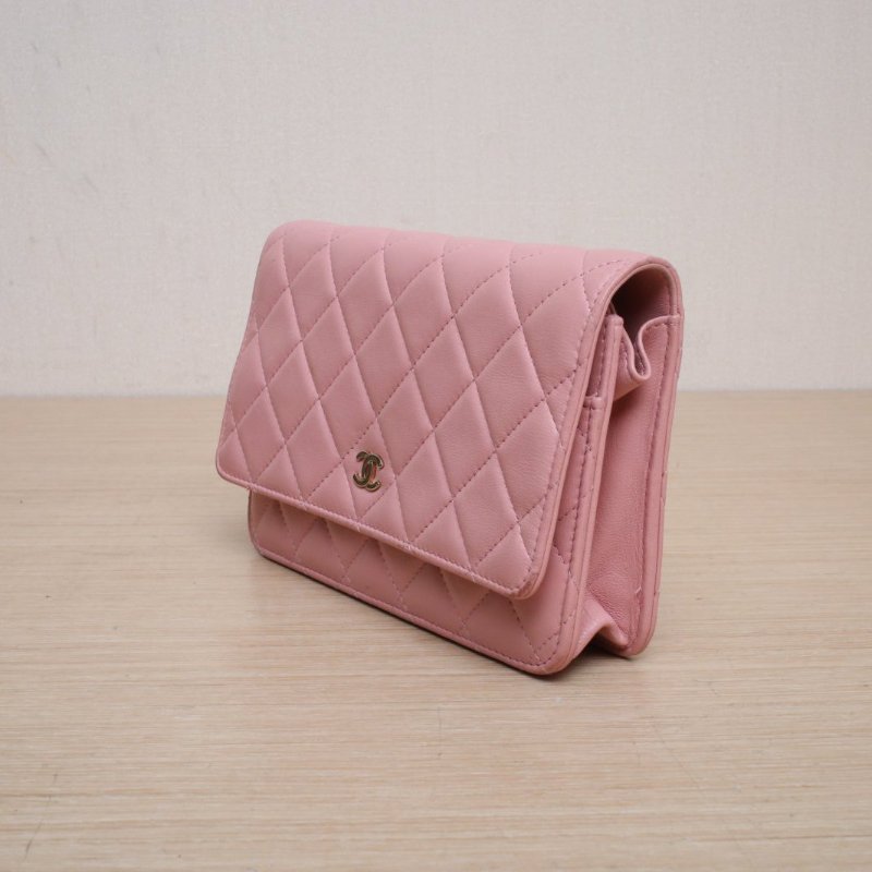 CHANEL CFWOC19粉色羊皮24開金扣肩背包-4