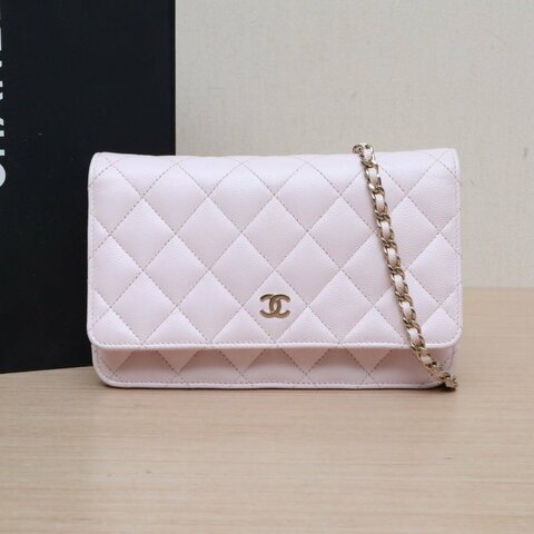 CHANEL CFWOC19粉色荔枝牛皮晶片開金扣肩背包