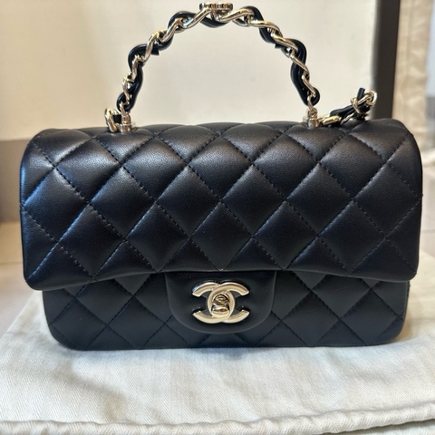 年末出清Chanel23K黑淡金手柄mini CF handle 閒置全新品