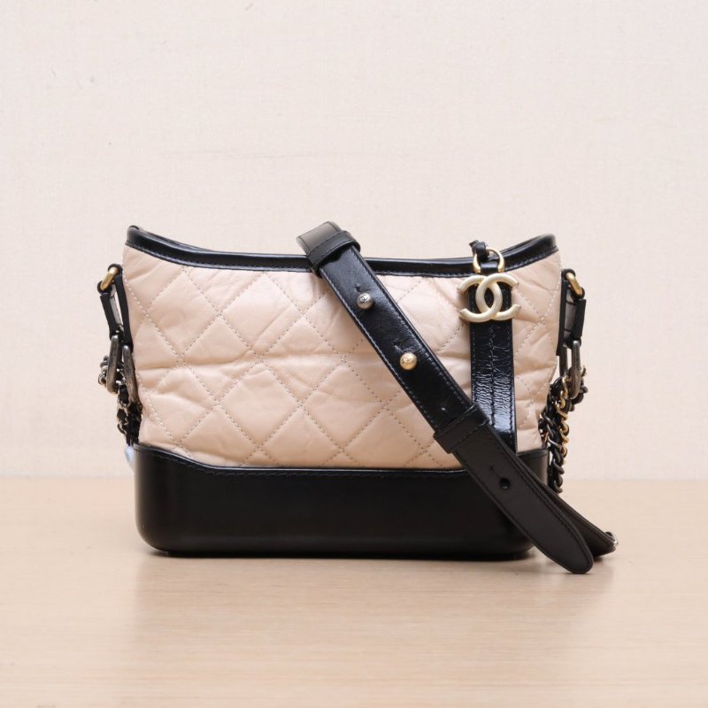 CHANEL GABRIELLE流浪小號20拼色牛皮24開金銀扣肩背包-1