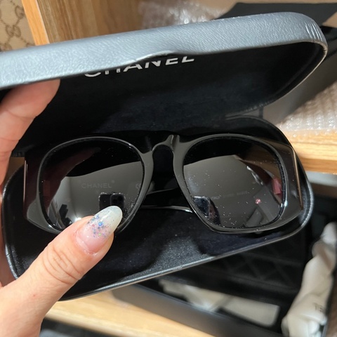 Chanel香奈兒太陽眼鏡（24k大logo)