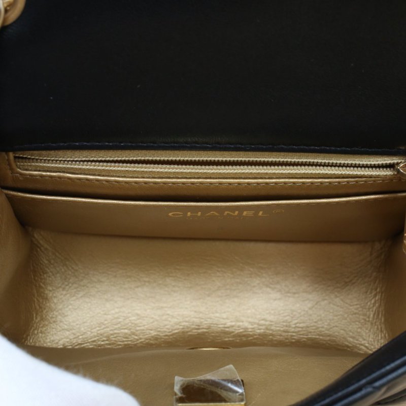 CHANEL CF口蓋包方胖子17黑色羊皮晶片開金扣金球調節扣肩帶肩背包-4