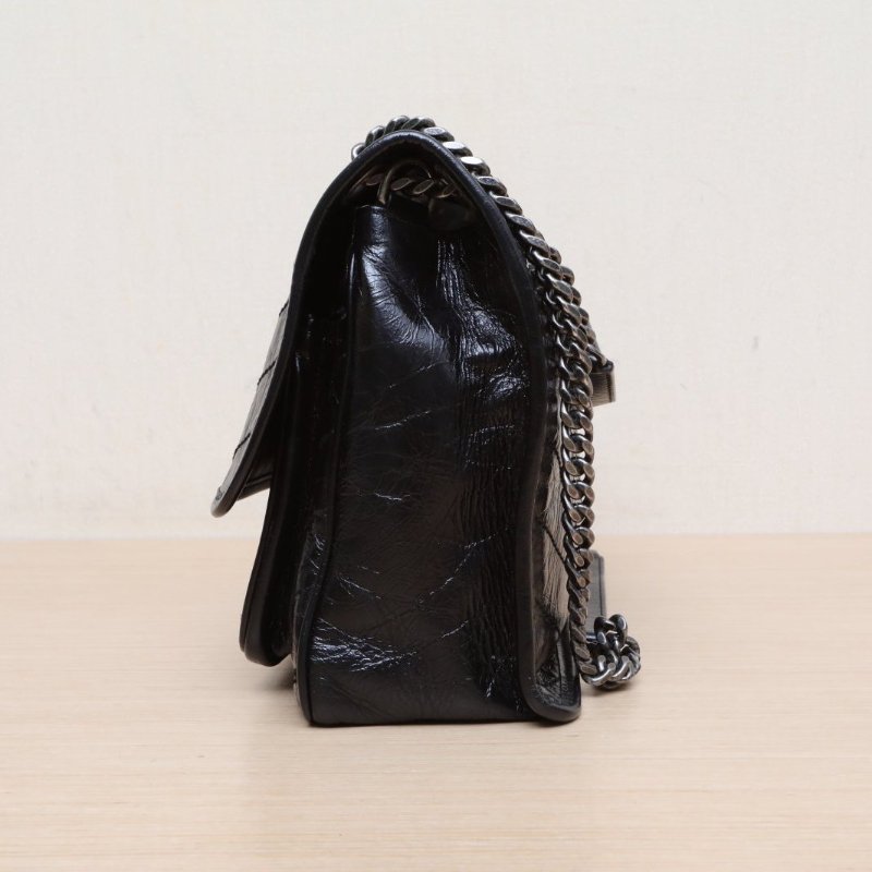 SAINT LAURENT Niki中號28D扣黑色牛皮黑扣肩背包-4