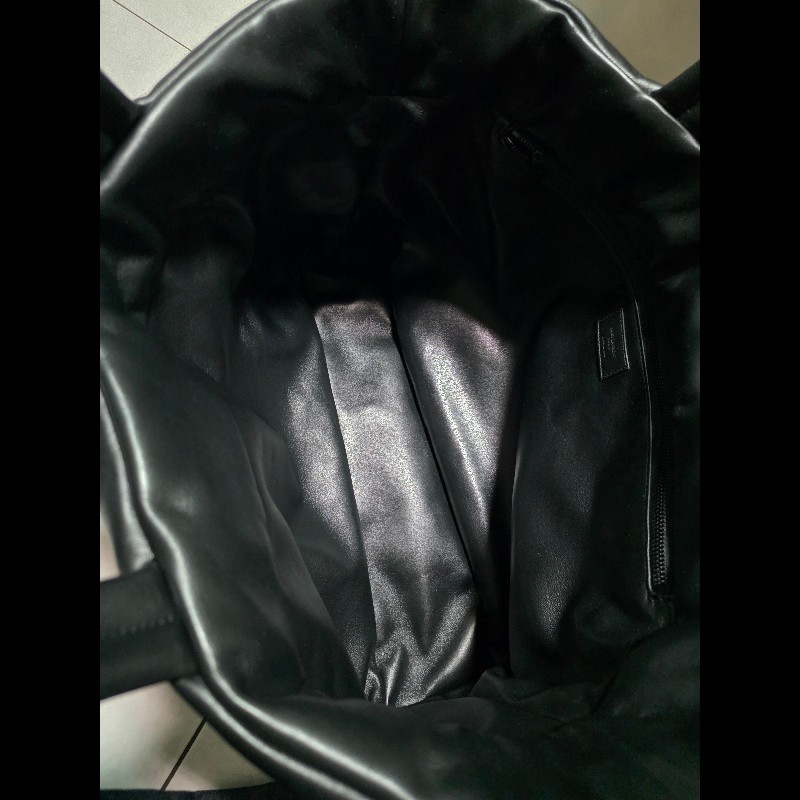 Saint Laurent 小羊皮拖特包-3